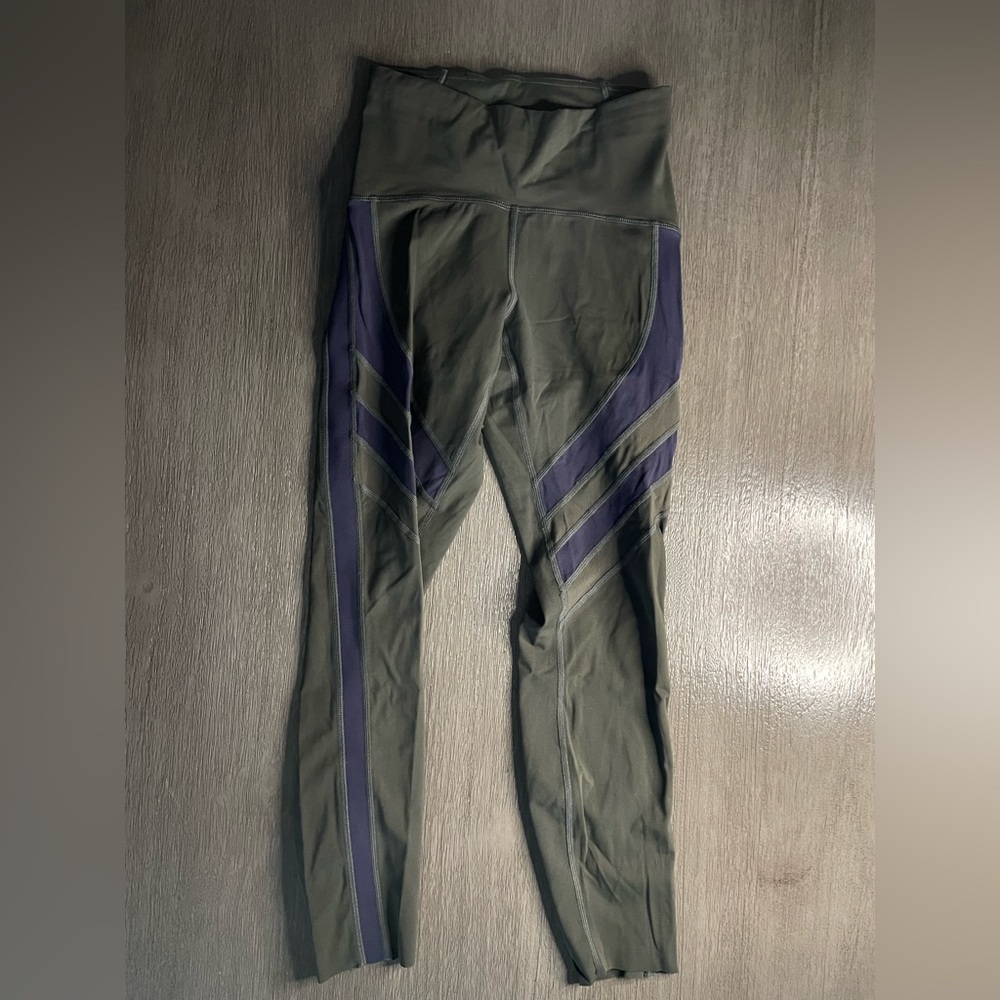 Zyia Army Green With Black Mesh Leggings 2